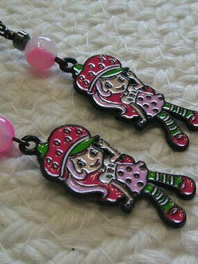 Retro STRAWBERRY SHORTCAKE with QUARTZ Handmade Black Earrings #73F